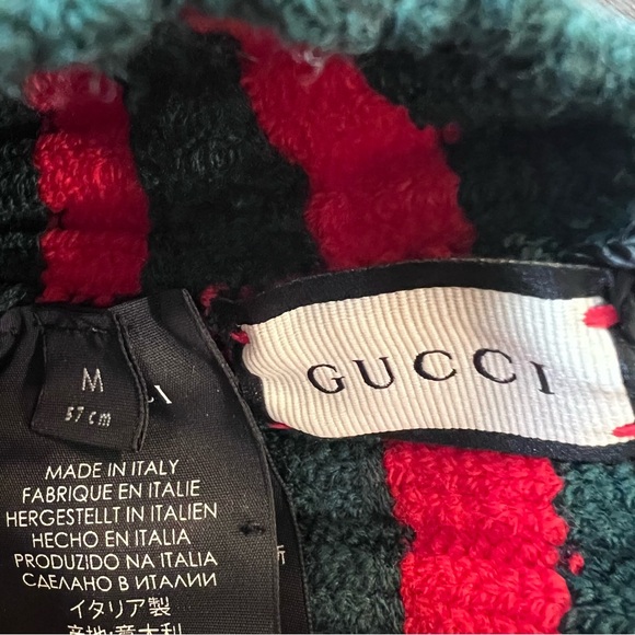 Gucci NWT Bold Red and Black Knit Headband - Picture 2 of 5